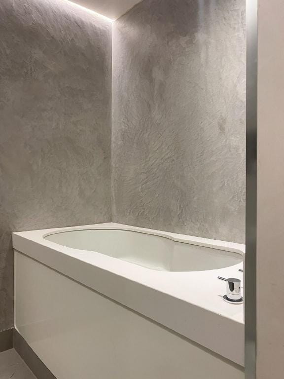 Luxury Urban Oasis: with Garden and Private Studio Apartment in Brentford