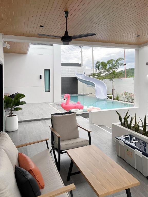 Harmonic HuaHin Pool Villa-3BR, 3 Bath, 2 Kitchen Vacation rental in Hua Hin District