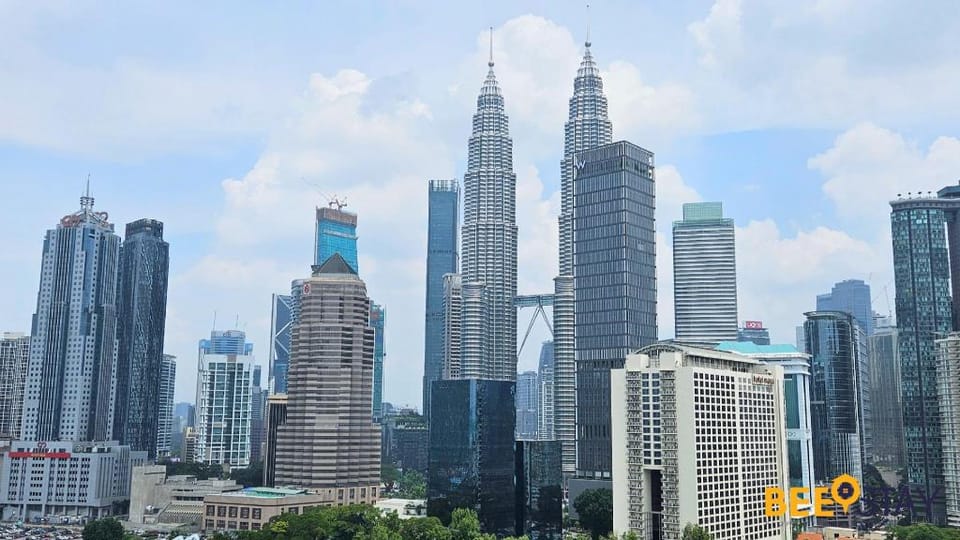 Balcony w KLCC View Kampung Baru Luxurious Suite Apartment in Federal Territory of Kuala Lumpur