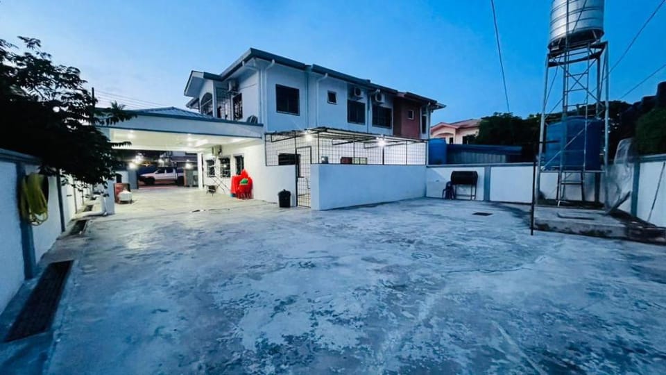 Sporting Homestay Vacation rental in Sabah