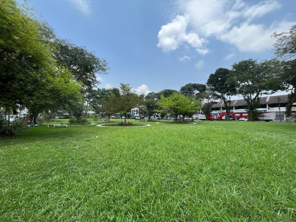 Green Space Homestay Cozy Family(8-12pax) Vacation rental in Ipoh