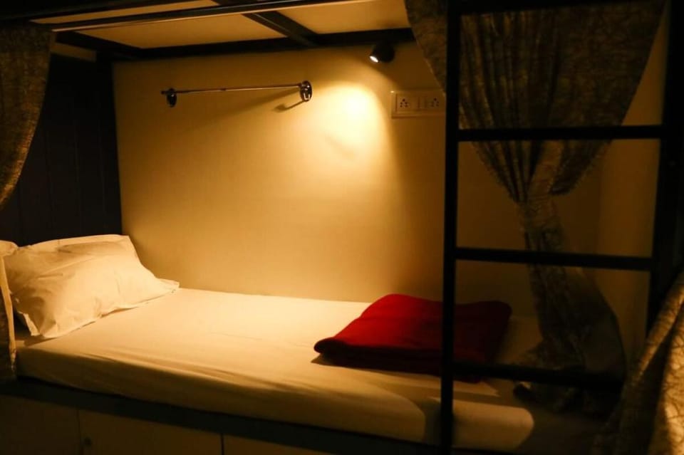 Dormitory Hub Vacation rental in Mumbai