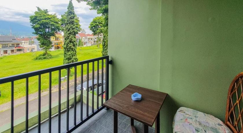 OYO 2350 Panorama Inn Residence Hotel in Batu