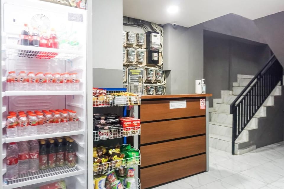 Collection O 91131 New V1 Hotel Near Stasiun Mangga Besar Hotel in Jakarta
