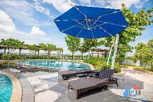 Almas Suites @ Puteri Harbour Apartment in Johor