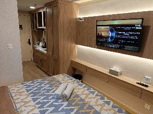EdMer Staycation M-Town Residence Gading Serpong Vacation rental in West Java