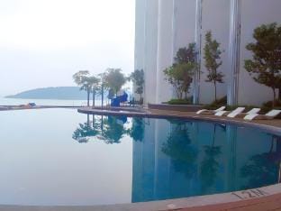 Seaview suite@The Shore Figures Kota Kinabalu  Apartment in Kota Kinabalu