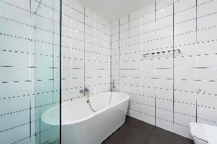 Stylish villa with swimming pool and 3 bedrooms Villa in Choeng Thale