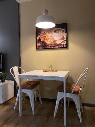 C5-10I 81 Newport across NAIA T3 Apartment in Pasay