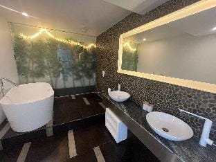 Classy 4 Bedrooms Villa Wabi Sabi Villa in North Kuta