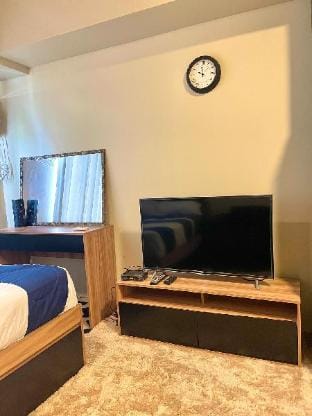 T Panoramic Metro View Apartment in Iloilo City