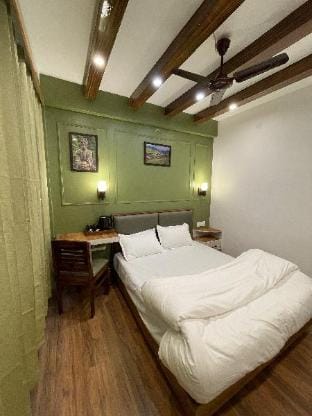 Minimalist Home Villa in Uttarakhand