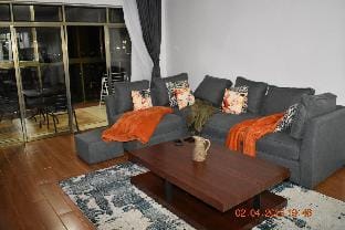 Modern2BR kilimani near yaya centre Apartment in Nairobi