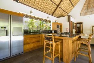Spacious 2 BR Private Pool Villa at Uluwatu ZN04A Villa in Bali