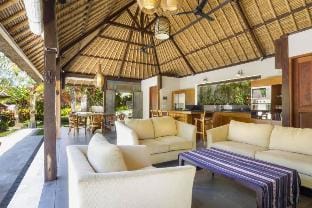 Spacious 2 BR Private Pool Villa at Uluwatu ZN04A Villa in Bali