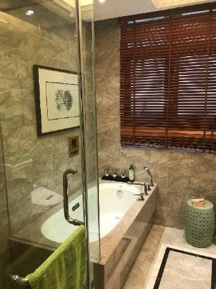 5 star Seaview Deluxe 4 bed rooms downtown  CIQ Vacation rental in Johor Bahru