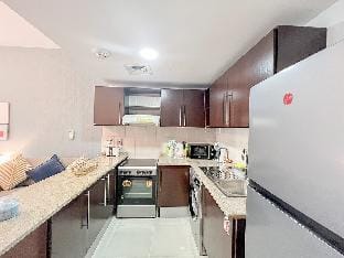 Cosmos Living Spacious Studio With Balcony Vacation rental in Dubai