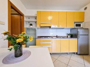 Beautiful apartment with swimming pool - By Beahost Rentals Apartment in Bibione