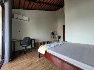Noi Bai homestay attic room Villa in Laos
