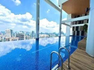 Great View Studio@KLCC View Pool @Colony@Infinitum Vacation rental in Federal Territory of Kuala Lumpur