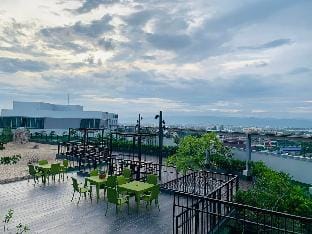 Mactan Newtown 2 BEDS with POOL access Vacation rental in Lapu-Lapu City
