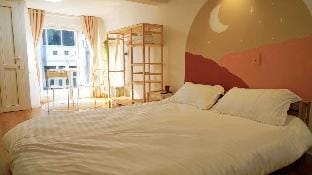 Cheapest Big Window Studio w/1BR @CentreOldQuarter Apartment in Hanoi