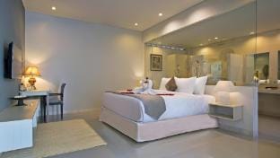 Majestic 1BDR Pool Villa Villa in Kuta Selatan