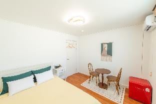 Dolcorom Seongsan2 [Dolkorom Seongsan 2 Branch - Room 306] Apartment in South Korea