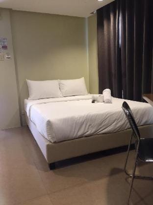 Spacious Studio Apartment B203 Apartment in Makati