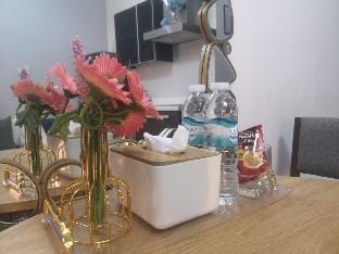 Studio | Netflix 55"TV | 200MBS | center of Makati Apartment in Mandaluyong