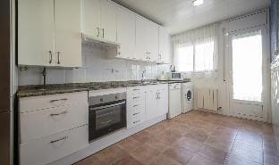 R142 - C2 MANILA RESORT CENTRALES Apartment in Baix Penedès