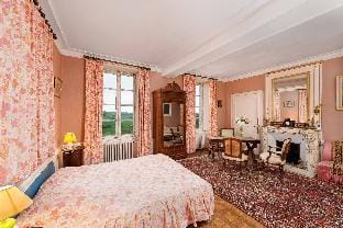 Chteau Pour Se Retrouver Villa in Bourgogne-Franche-Comté