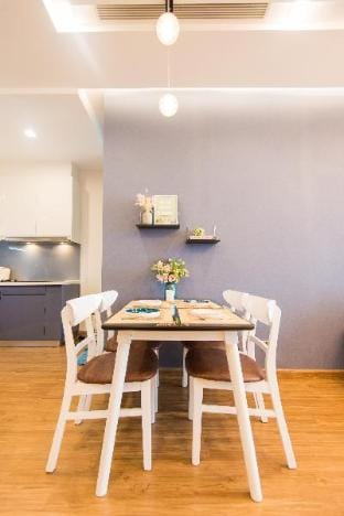 Luxury 3BR Apartment in Vinhomes Metropolis Apartment in Hanoi