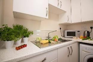 StayZo Castle Point 18 Apartments - Premier Lodge Apartment in Southampton