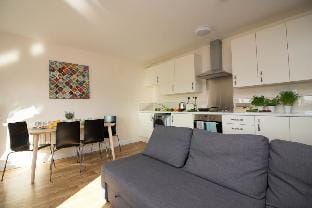 StayZo Premiere Serviced Accommodation 17 Apartment in Southampton