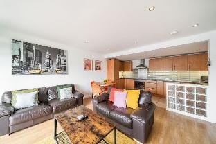 Quayside Apartment - Central Location Apartment in Dundee