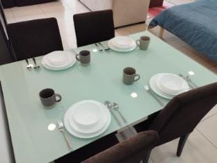 CharmingStudio@Mansion One_5pax@ Gurney/Gleneagles Apartment in George Town