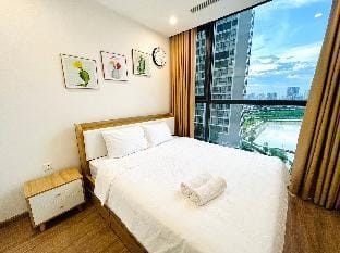 Vinhome Skylake 2BR/ Korean Town Apartment in Laos