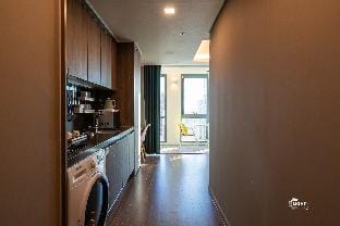 Hera Haeundae Beach Premium Ocean View # Sea view Apartment in Busan