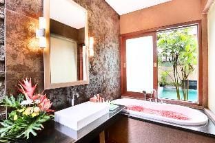 Luxury 1 BR Private Pool IR07A Villa in Kuta