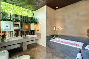 Cozy One-Bedroom Private Pool Villa AN26B Villa in Kuta