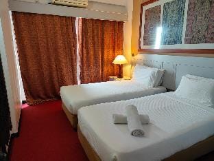 @ Rainbow Paradise Seaview Apartment in Tanjung Bungah
