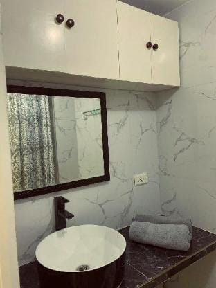Tagaytay Condo Tower 2 SMDC (LA CRUZ STAYCATIONPH) Apartment in Tagaytay