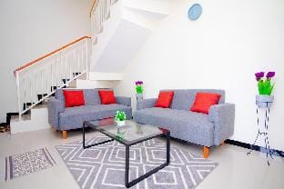 Villa Leora  | Cordoba G2 by Sans Villa Vacation rental in Batu