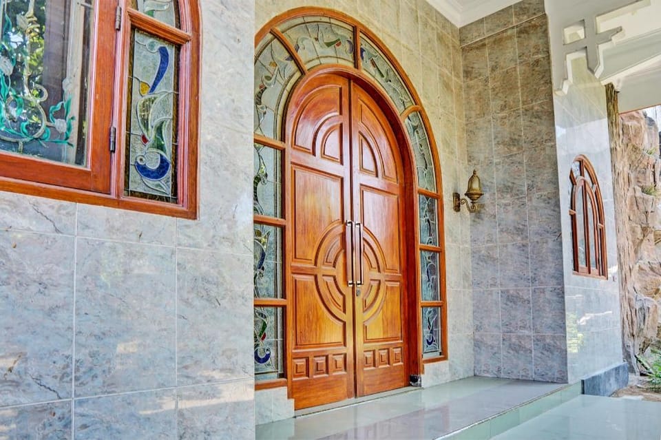 SPOT ON 93144 Homestay H. Syarif Syariah - Bandar Gresik 2 Hotel in East Java