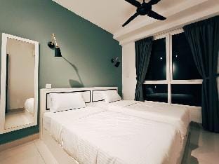 (New) 2BR Warmy Homestay@Gleneagle@Gurney Vacation rental in George Town