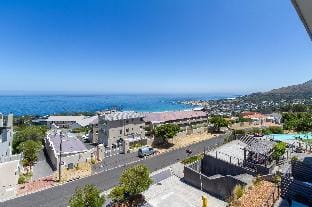 The Crystal - Spectacular sea views in Camps Bay Apartment in Camps Bay