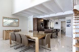 The Crystal - Spectacular sea views in Camps Bay Apartment in Camps Bay