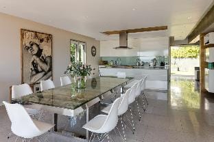 Element House - Contemporary and Upmarket Villa Apartment in Cape Town