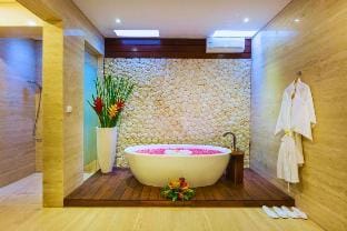 Luxury 3 BR Private Pool Villa Seminyak NE04A Villa in Kuta